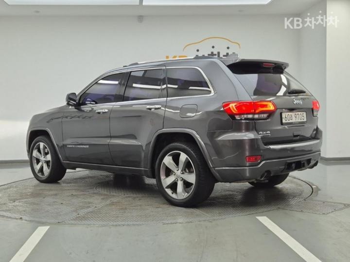 Jeep Cherokee Grand New 3.0 CRD Overland 4