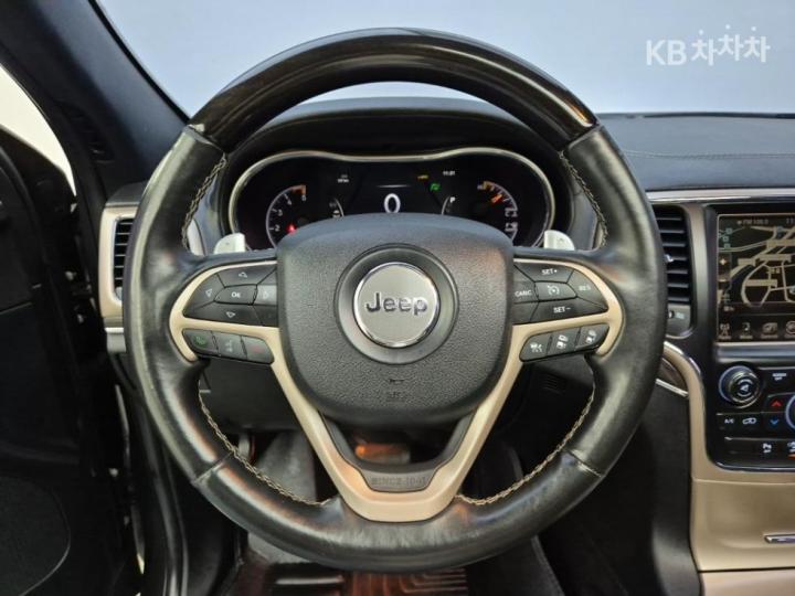 Jeep Cherokee Grand New 3.0 CRD Overland 10