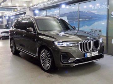 BMW X7 xDrive 40i — foto 1