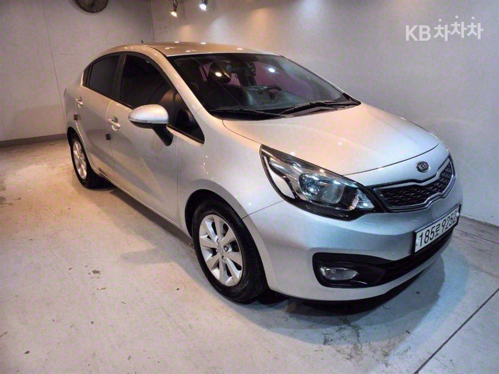 2012 - kia pride