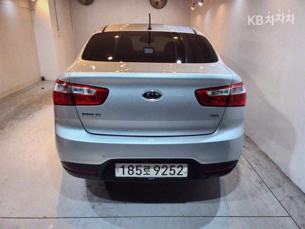 2012 - kia pride