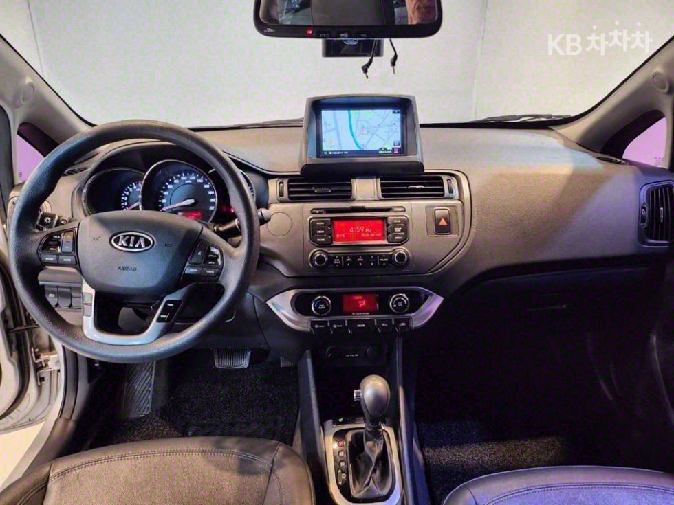 2012 - kia pride