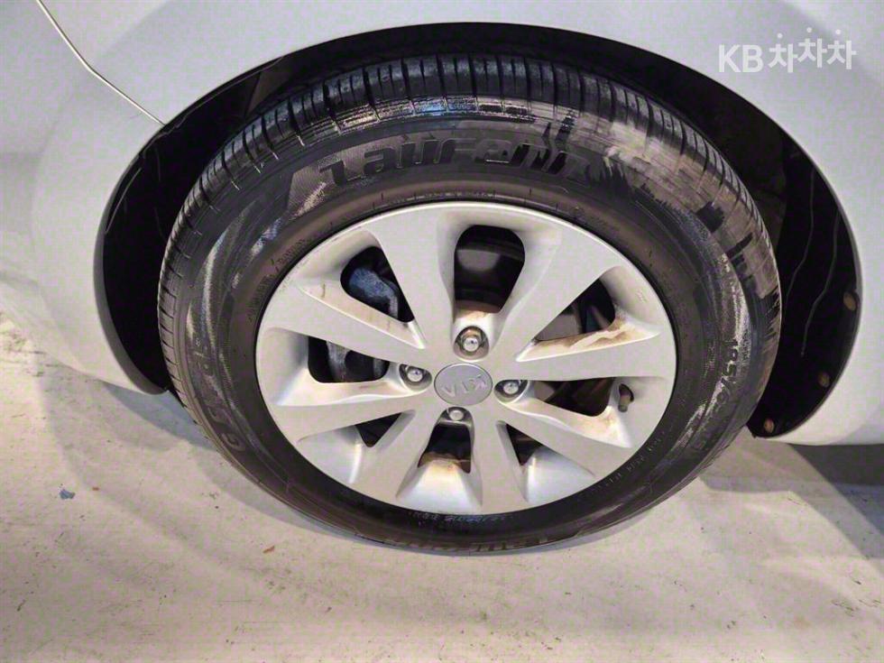 2012 - kia pride