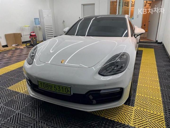 Porsche Panamera 971 4.0 GTS Base Type 3