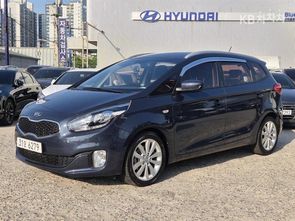 2015 - kia carens