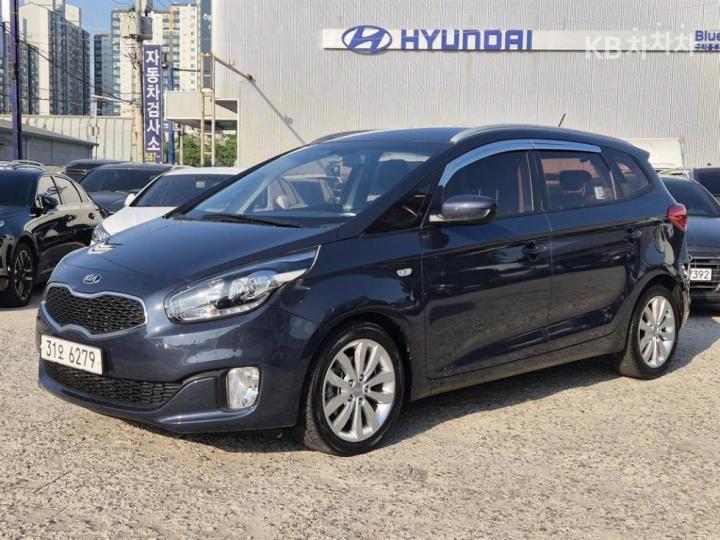 Kia Carens 1.7 VGT Prestige 3