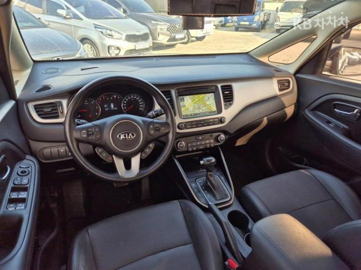 Kia Carens 1.7 VGT Prestige 7