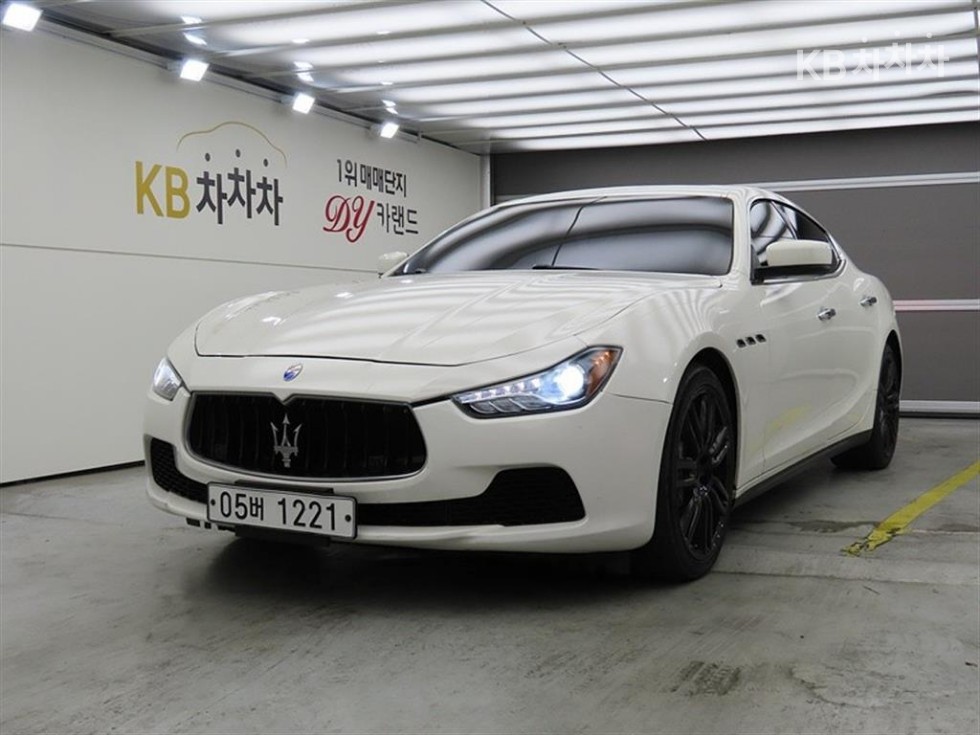 Maserati Гибли