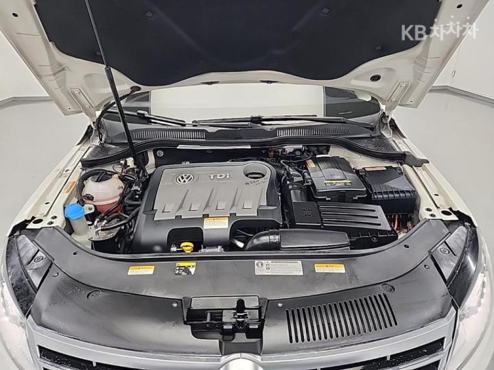 Volkswagen CC 2.0 TDI BlueMotion 6