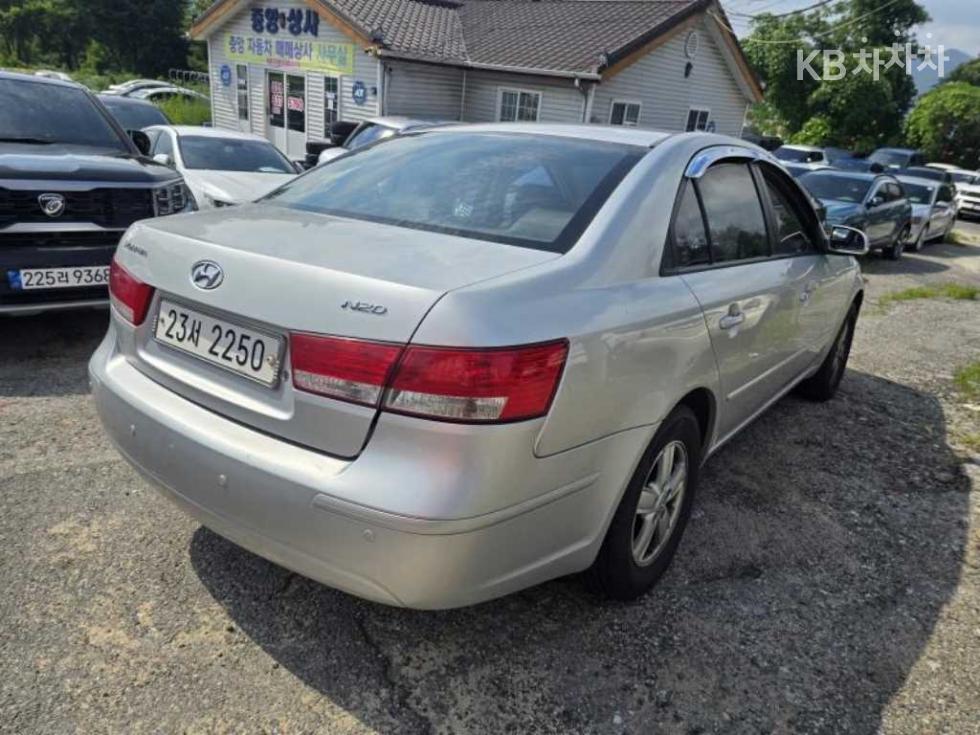 Hyundai Sonata — miniaturë 4