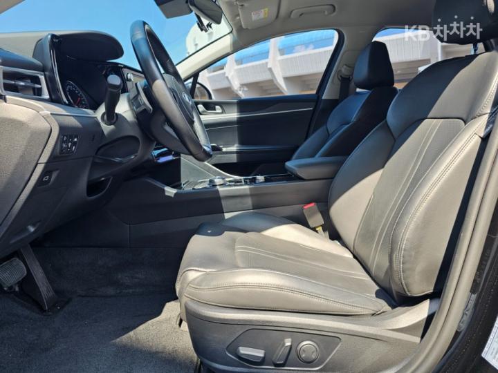 Kia K5 2.0 Gasoline Prestige - фото 11