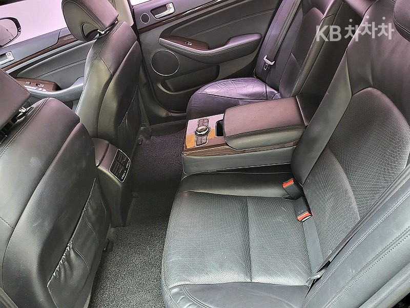 2016 - kia k7