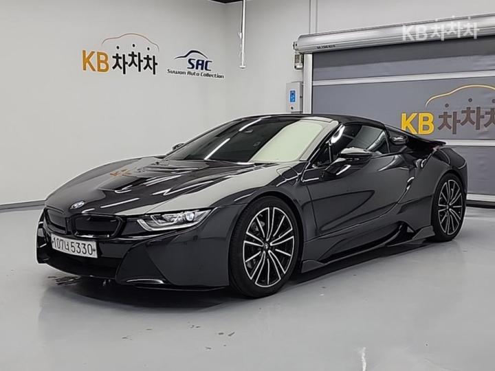 BMW i8 1.5 Roadster Basic - фото 2