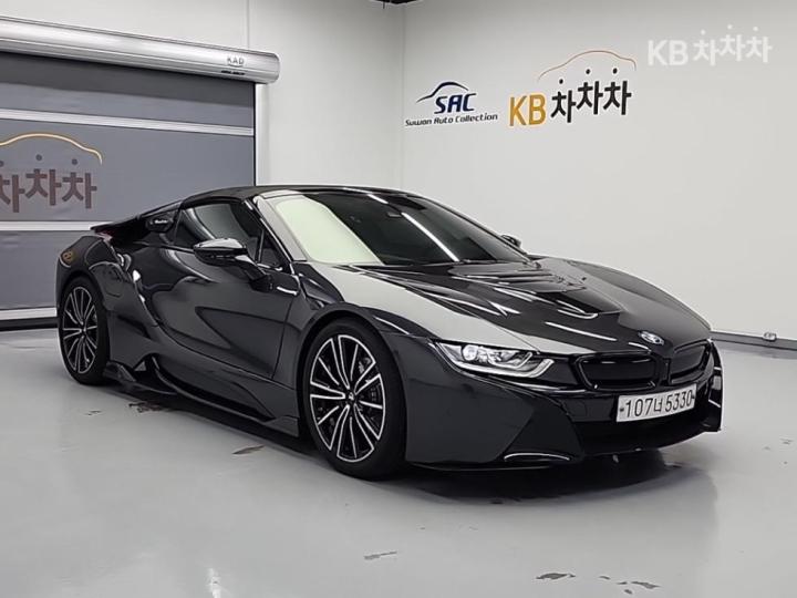 BMW i8 1.5 Roadster Basic - фото 4