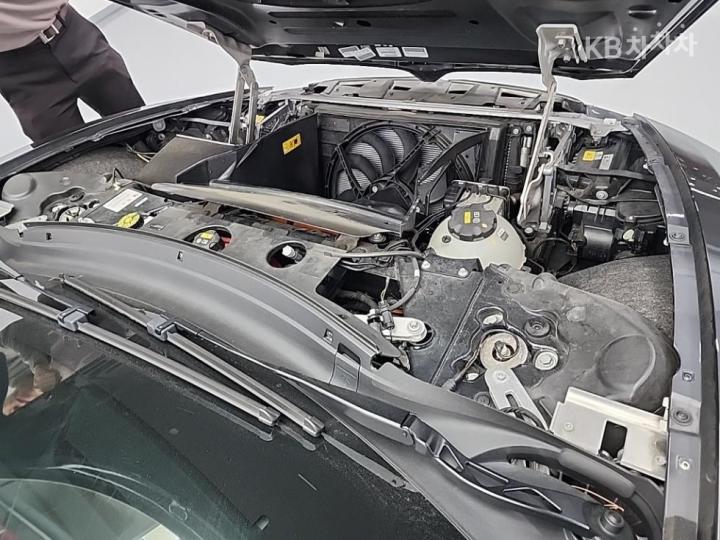 BMW i8 1.5 Roadster Basic - фото 5