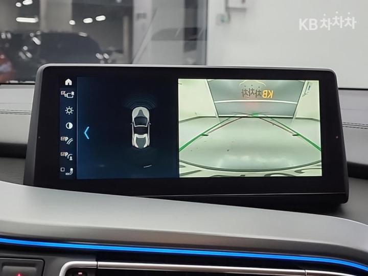 BMW i8 1.5 Roadster Basic - фото 13