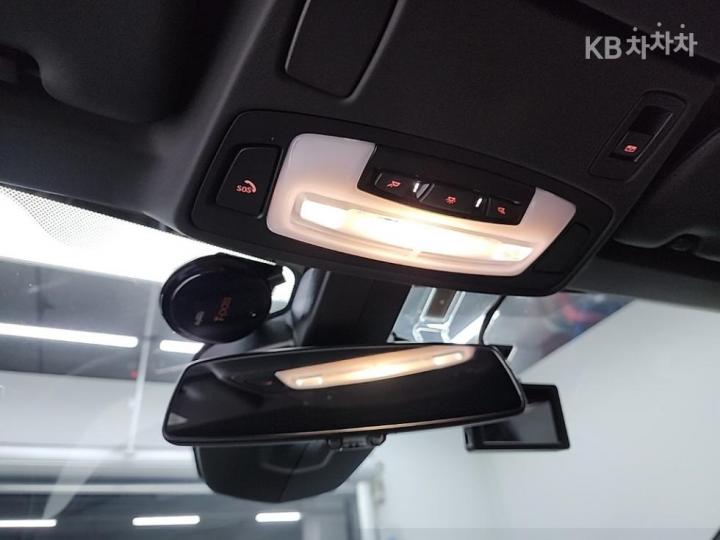 BMW i8 1.5 Roadster Basic - фото 14