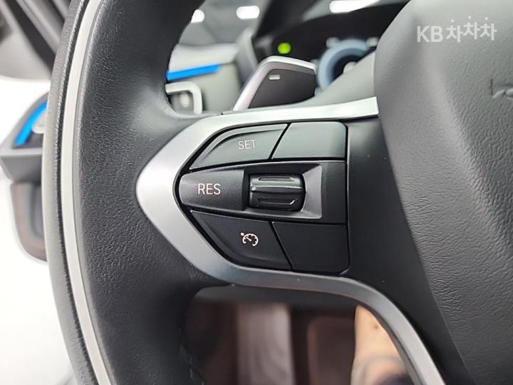 BMW i8 1.5 Roadster Basic - фото 15