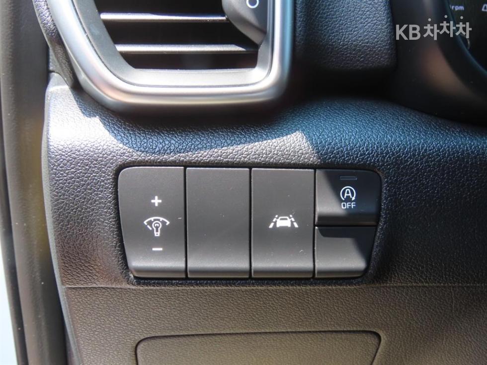 2020 - kia sportage