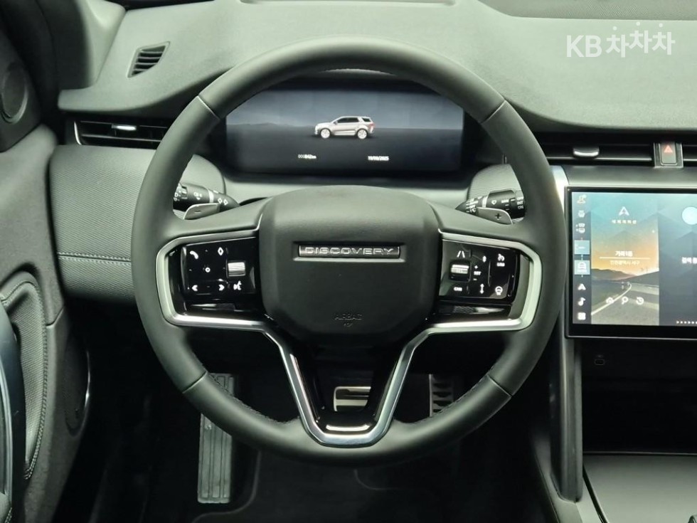 2025 - land rover discovery