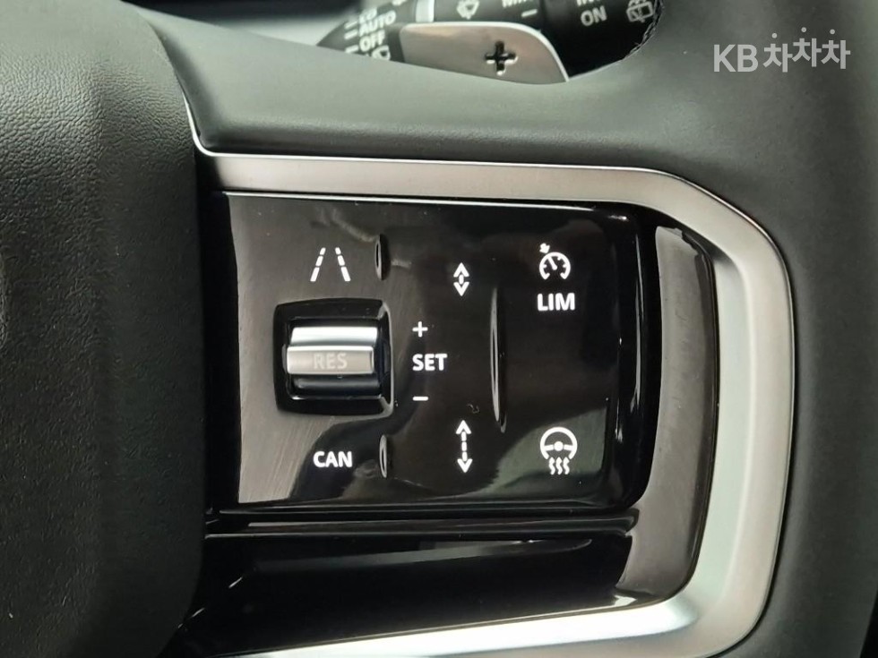 2025 - land rover discovery