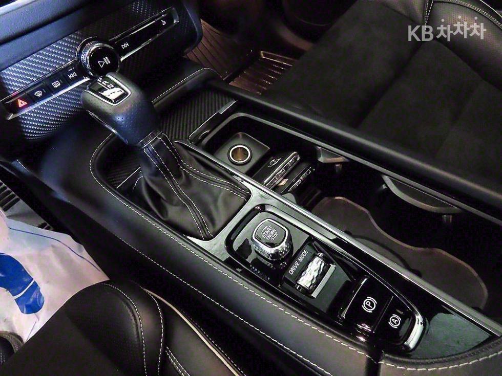 2019 - hyundai genesis
