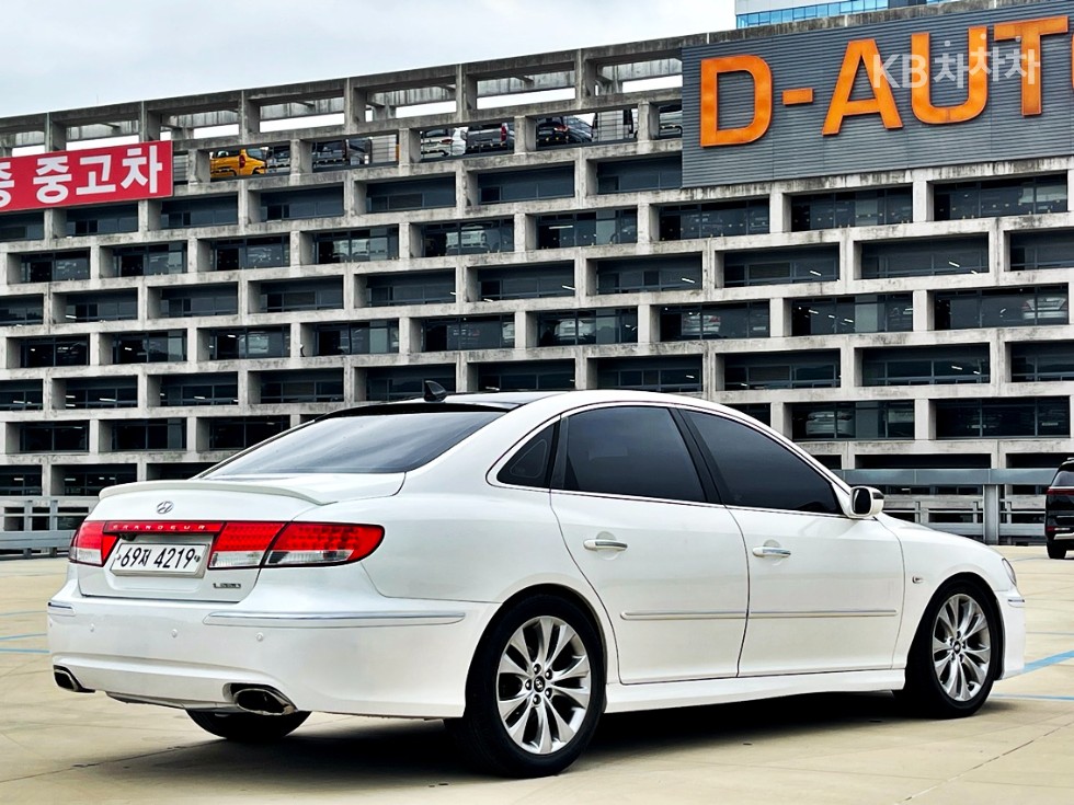 Hyundai Grandeur — miniaturë 4