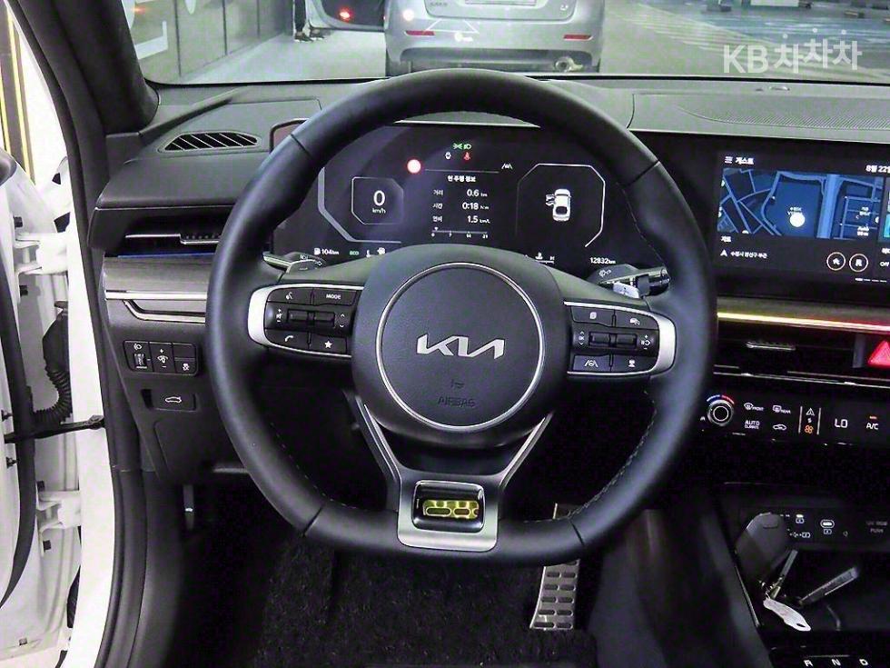 2024 - kia k5