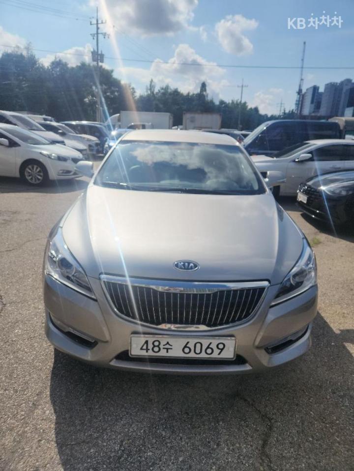 Kia K7 VG240 Deluxe Special 2