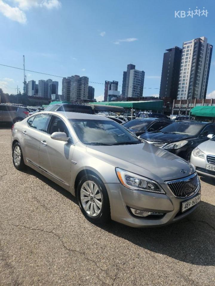 Kia K7 VG240 Deluxe Special 3