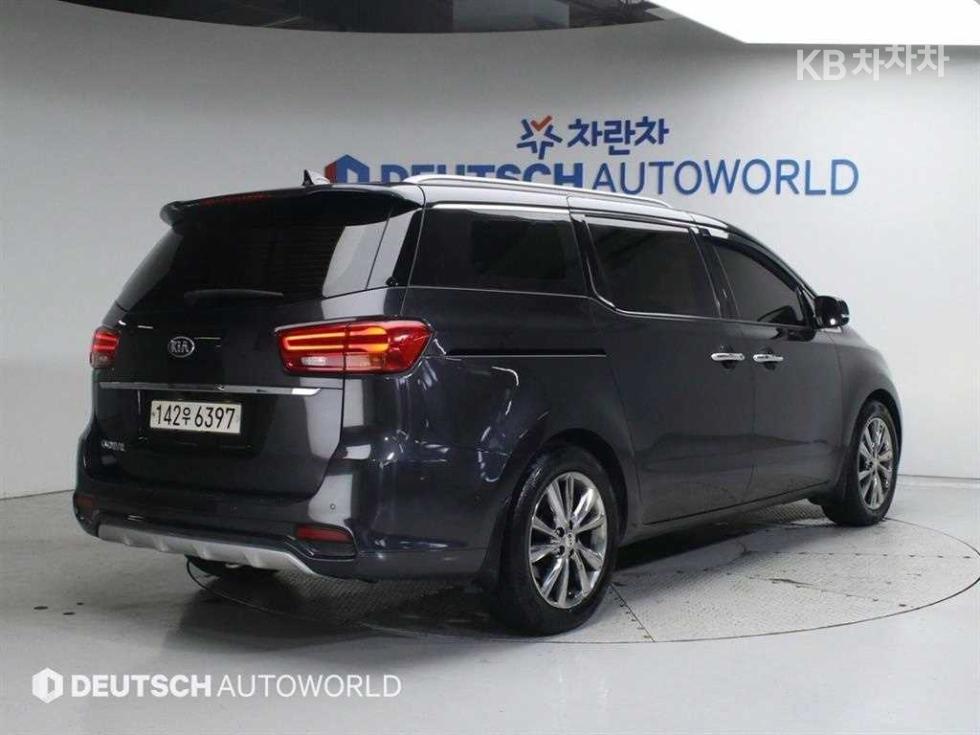 2019 - kia carnival