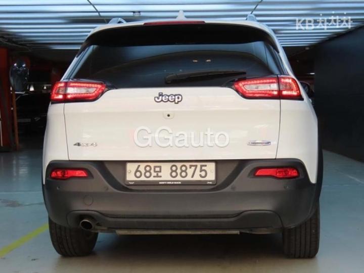 Jeep Cherokee KL 2.4 Gasoline AWD Longitude 4