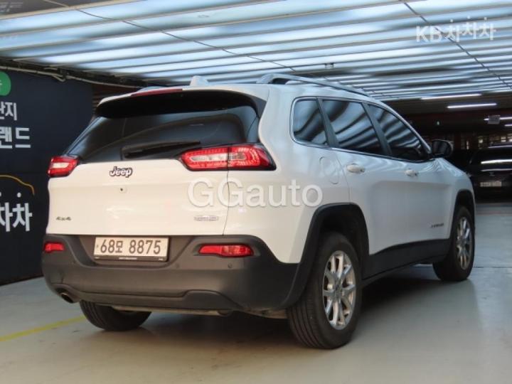 Jeep Cherokee KL 2.4 Gasoline AWD Longitude 5