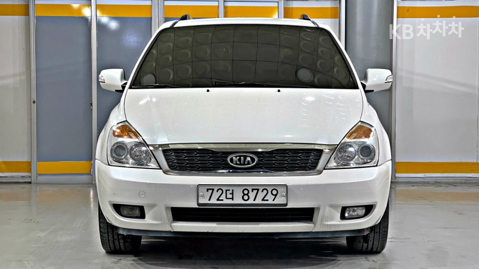 2012 - kia carnival