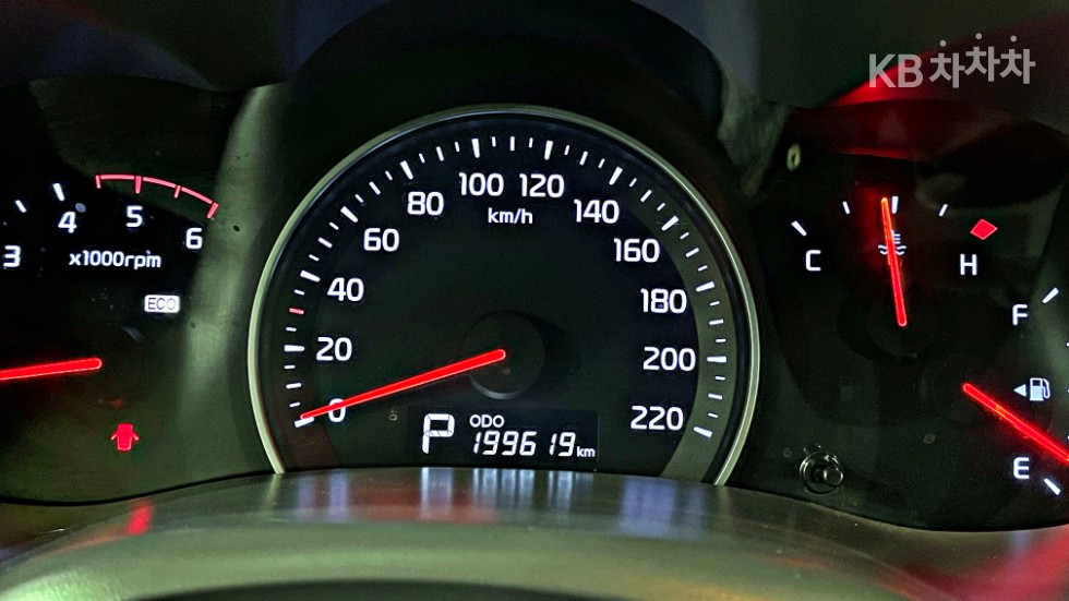2012 - kia carnival