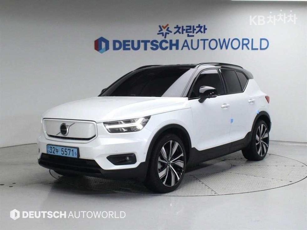Volvo XC40 Recharge Twin Ultimate 기본형 - фото 1