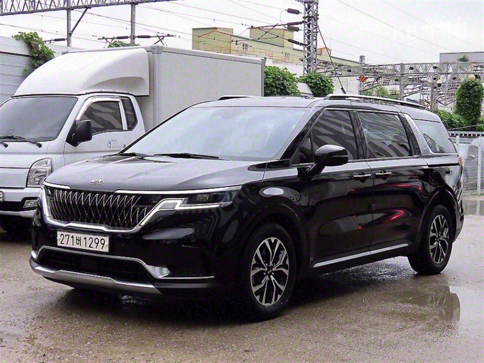 2021 - kia carnival