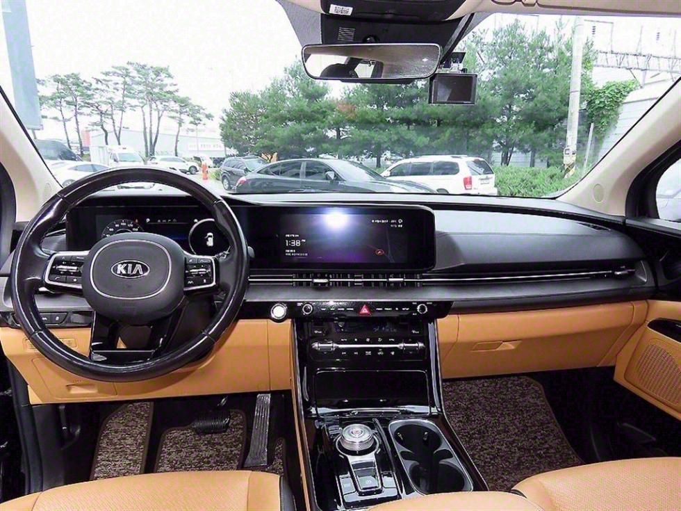 2021 - kia carnival