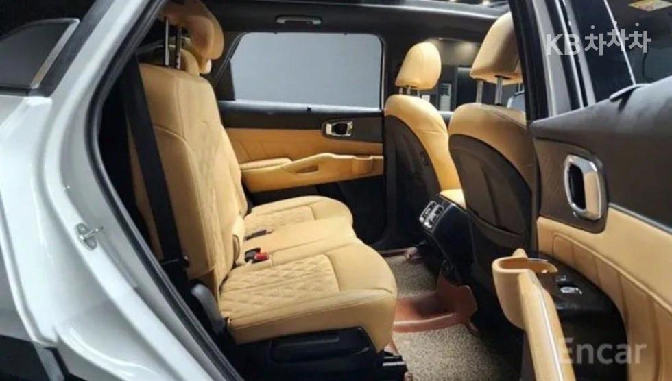 2023 - kia sorento