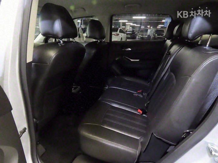 Chevrolet Orlando LTZ Premium 8