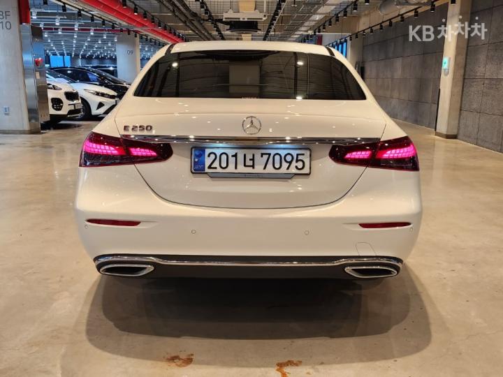 Mercedes-Benz E-Class W213 E250 Exclusive — фото 5