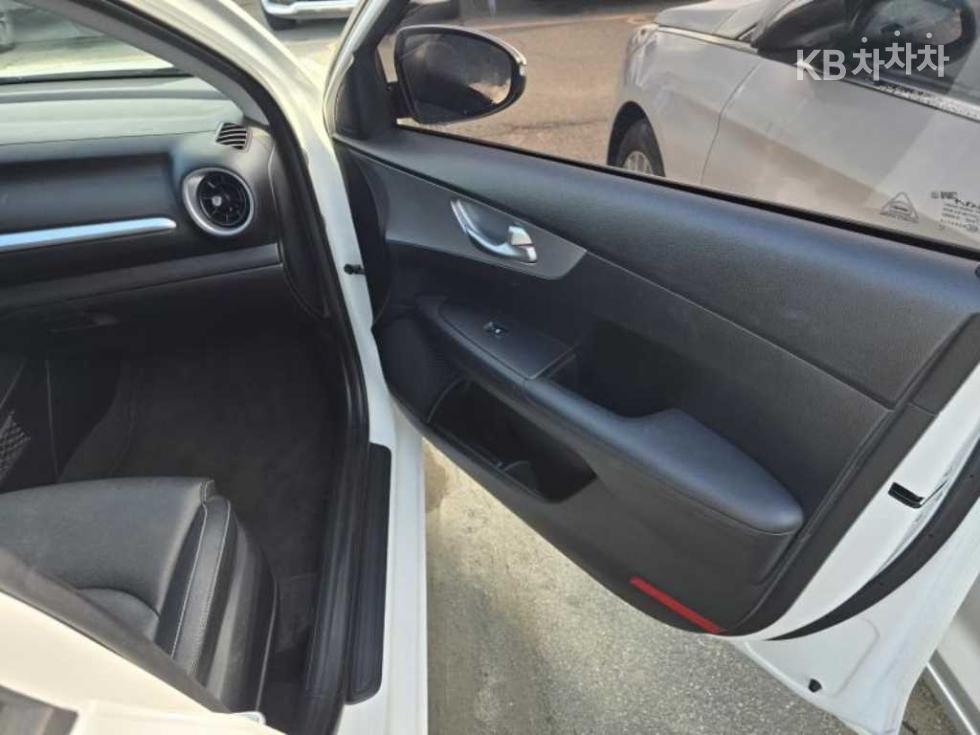 2022 - kia k3