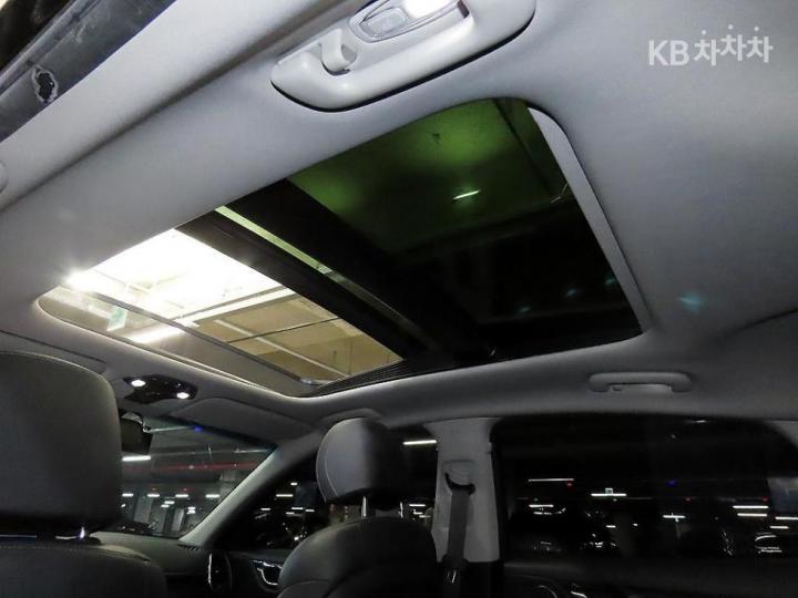 Hyundai Grandeur Diesel 2.2 Premium Basic - фото 17