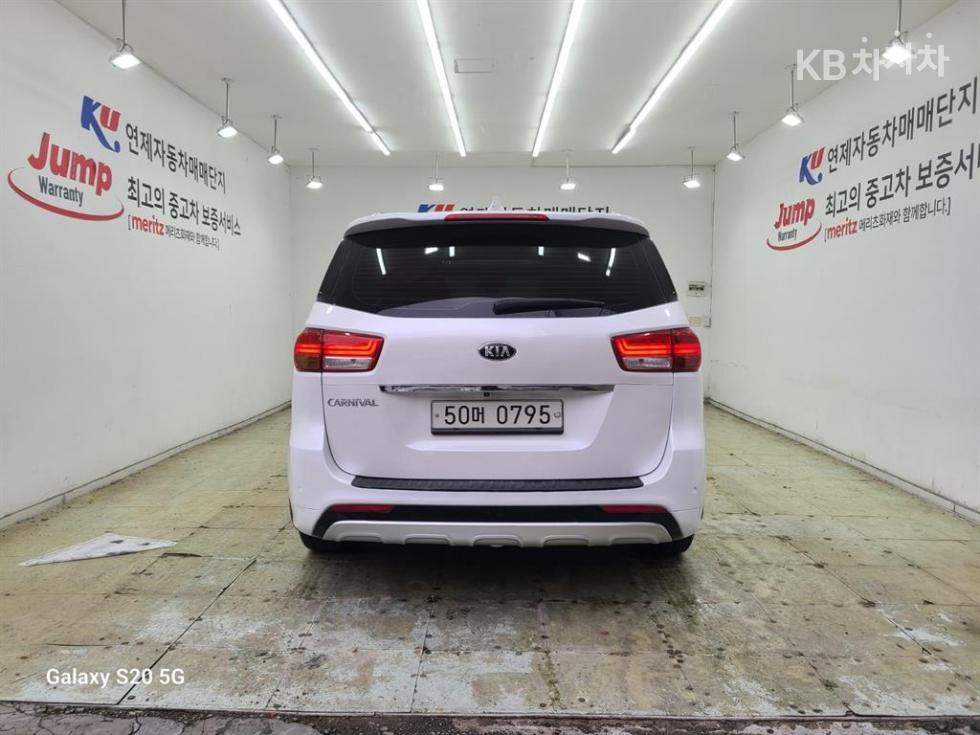 2016 - kia carnival