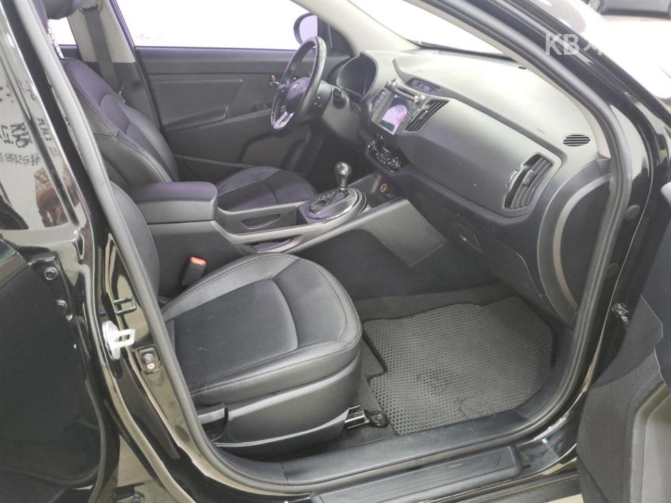 2012 - kia sportage