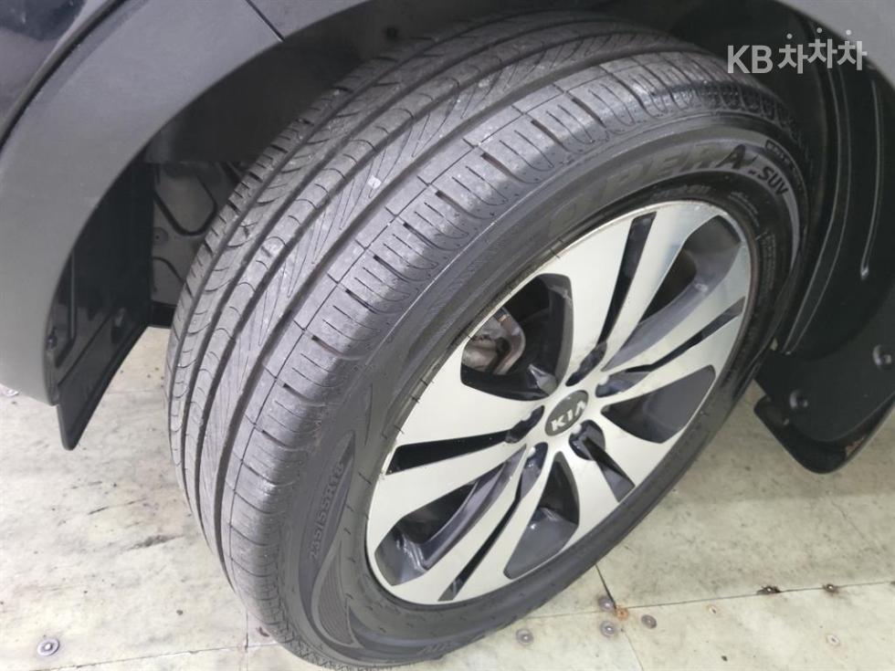 2012 - kia sportage
