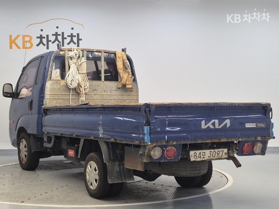 2018 - kia bongo iii