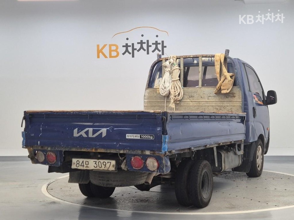 2018 - kia bongo iii