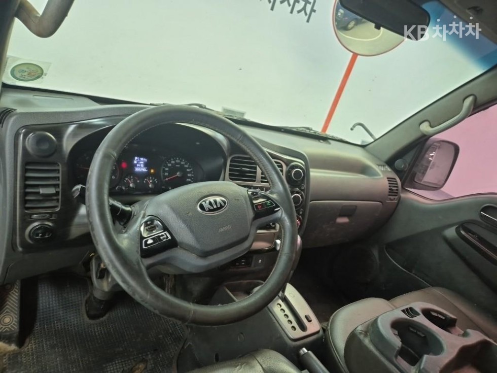 2018 - kia bongo iii
