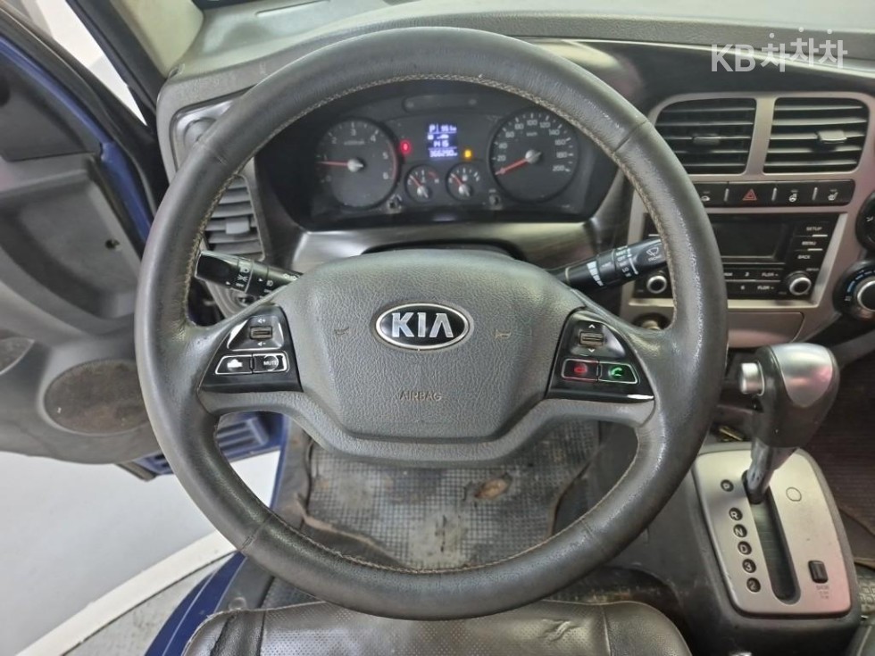 2018 - kia bongo iii